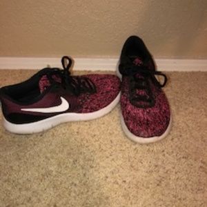 Girls Nike shoes